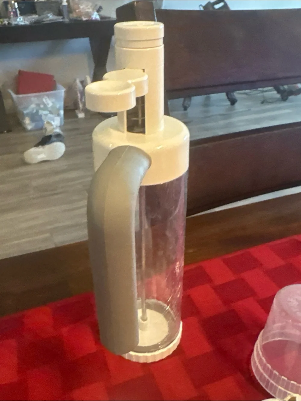 Pampered chef easy accent decorator